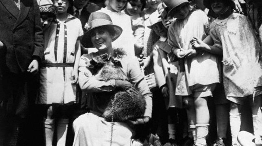 &Uuml;nl&uuml;ler ve besledikleri vahşi hayvanları