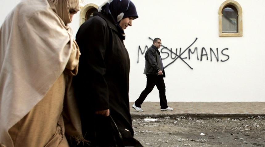 1000 Yıllık Korku: Batı Toplumlarının M&uuml;sl&uuml;manlara Yaklaşımı