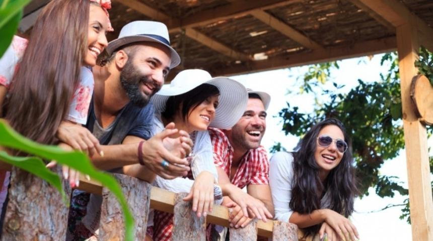 Kadınlarla Arkadaş Olmak Erkeği Daha İyi Bir İnsan Yapıyor