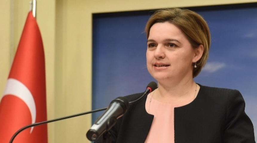 T&uuml;rkiye'de Kadının İş G&uuml;c&uuml;ne Katılım Oranı Erkeklerinkinin Yarısından Az mı?