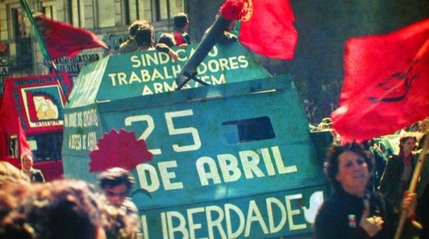 Şarkıyla Başlayan Ayaklanma; Karanfil Devrimi