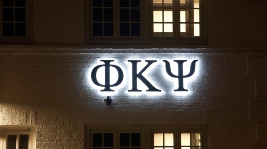 Erkek ve Kız Dernekleri Neden Yunanca İsimlere Sahiptir?