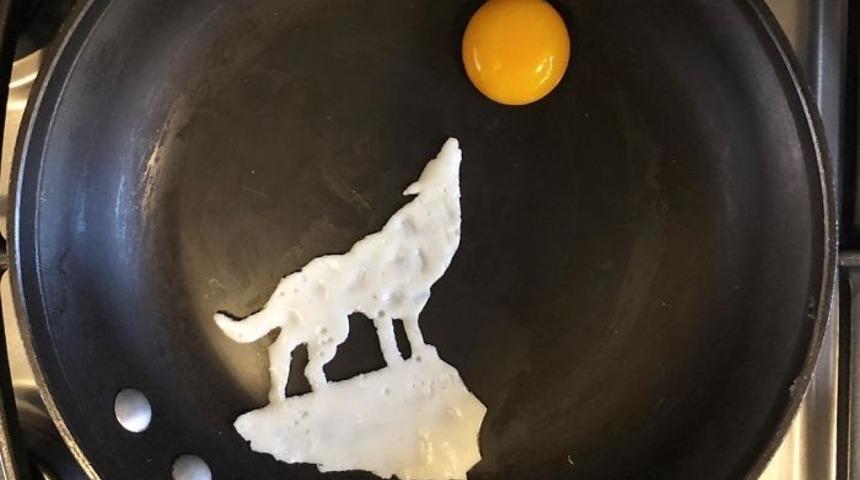 Yumurtaları Sanat Eserlerine &Ccedil;eviren Sanat&ccedil;ı