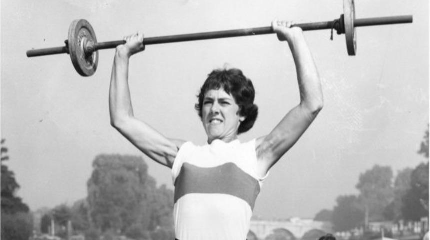 Bilim insanları: Kadınlar erkeklerden biyolojik olarak daha güçlü