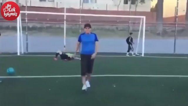 Attığı penaltı ile sosyal medyayı ayağa kaldırdı