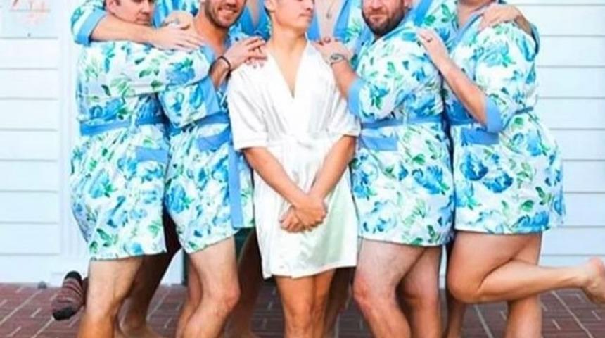 Kadınların klasikleşmiş Instagram pozlarını makaraya vuran erkekler! 