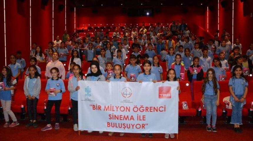 Aydın&rsquo;da 15 bin 379 &ouml;ğrenci sinema ile buluşacak