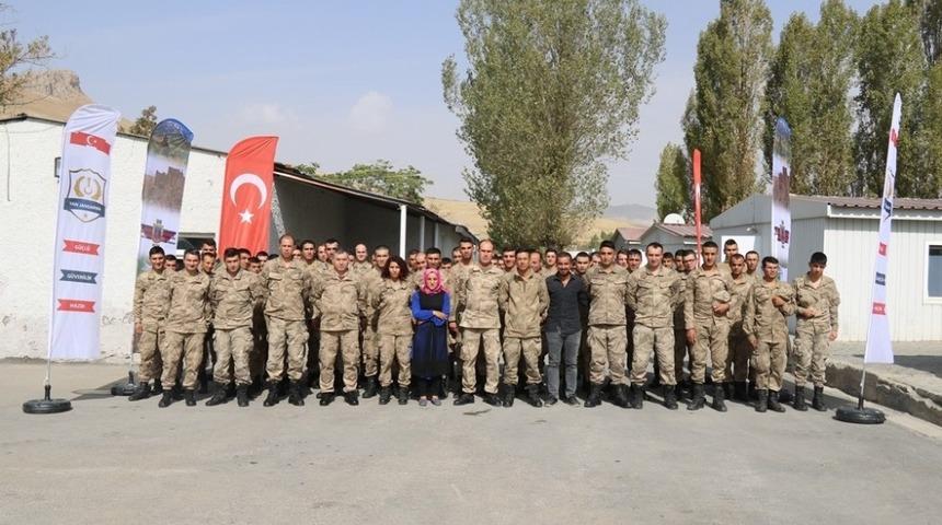 Jandarma kurum i&ccedil;i eğitimlere devam ediyor