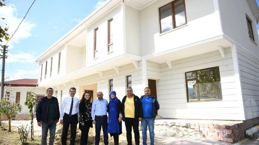 Eşme Mahalle Konağı, bitme aşamasına geldi