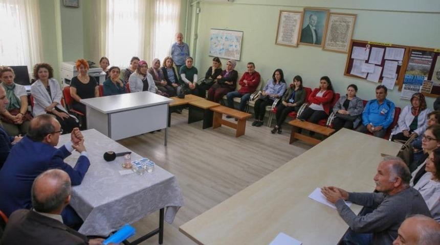 Vali Yavuz&rsquo;dan &ouml;ğretmenlere destek