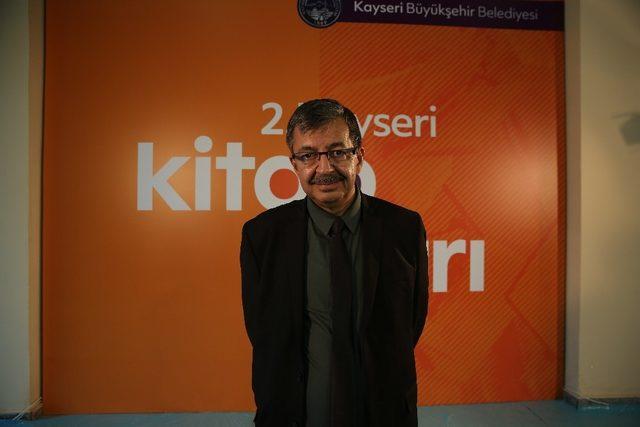 Kayseri Kitap Fuarı’na katılan yazarlardan Büyükşehir Belediyesi’ne teşekkür