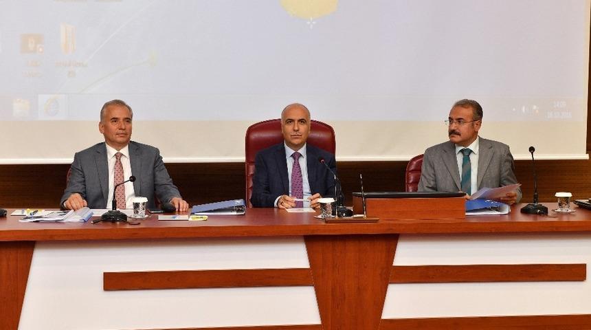 Vali Karahan, rakamlarla kentteki kamu yatırımların anlattı