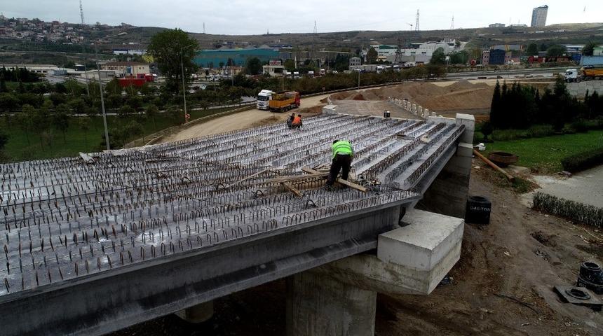 Batı Kavşağı ile Dilovası&rsquo;na ulaşım sorunsuz olacak