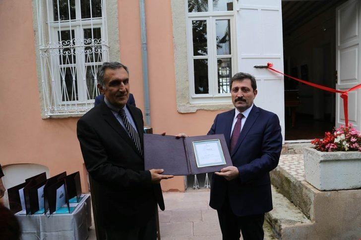 “2018 Troya Yılı”nda Genç Sanat: Afiş Tasarım Yarışması Sergisi G4