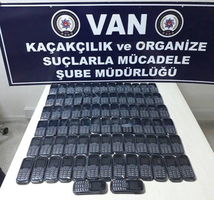 Van’da 80 adet kaçak cep telefonu ele geçirildi