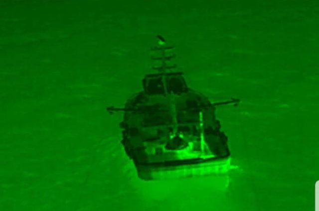 Çanakkale'de Sahil Güvenlik’ten trol teknelerine drone ile operasyon