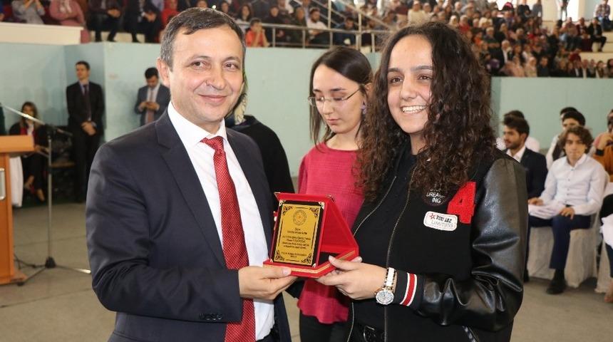 Geleceğin doktorları beyaz &ouml;nl&uuml;klerini giydi