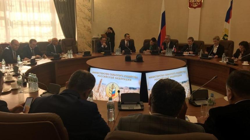 ITSO Meclis Başkan Şahlan, Moskova&rsquo;da Isparta&rsquo;yı temsil etti