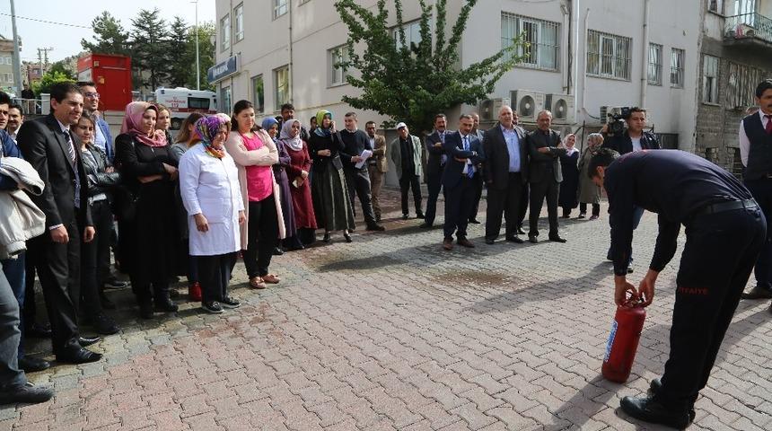 Develi&rsquo;de belediye personeline yangın g&uuml;venlik eğitimi