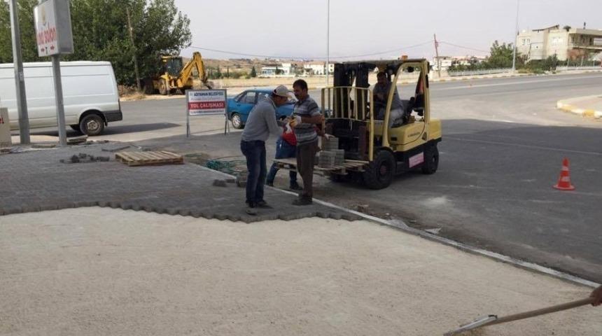 2. Çevreyolunda kaldırım düzenleme ve döşeme çalışması yapıldı