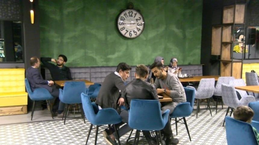 Er&uuml;&rsquo;n&uuml;n ilk Cafe Restorandı A&ccedil;ıldı