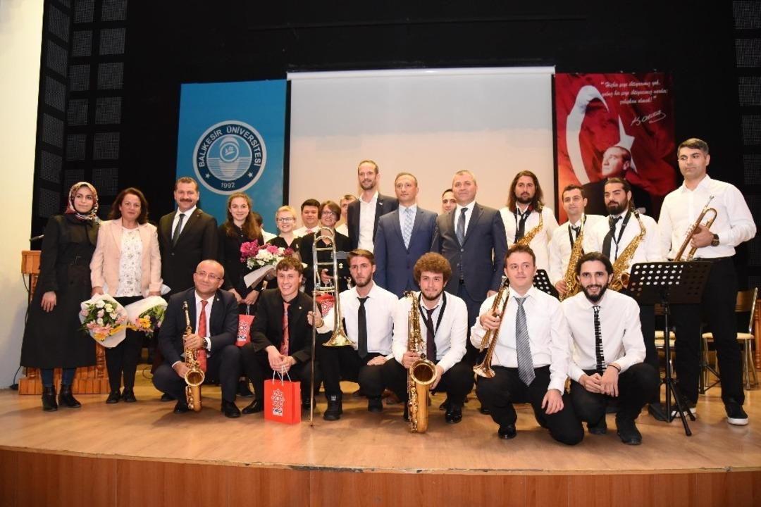 Karesi&rsquo;de jazz vakti