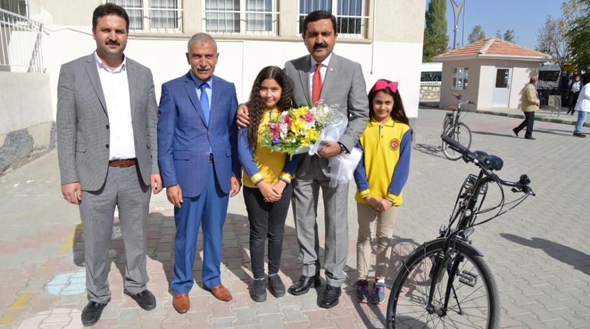 Belediye Başkanı Yaşar Bah&ccedil;eci: "Kırşehir&rsquo;e vizyon kazandırmaya &ccedil;alışıyoruz"