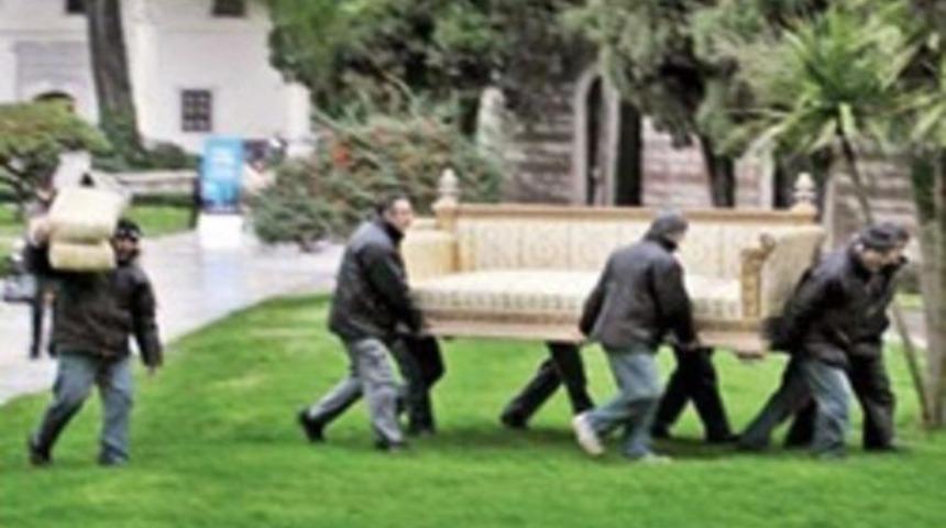 Topkapı Sarayı'ndan taht ka&ccedil;ıran M&uuml;ze M&uuml;d&uuml;r&uuml; Yusuf Benli bu kez de yolsuzlukla g&uuml;ndemde! 