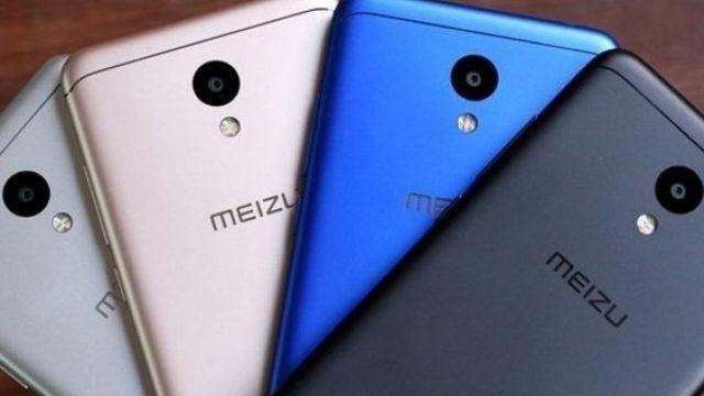 Meizu Note 8 afişleri için falling star akımı kullanıldı