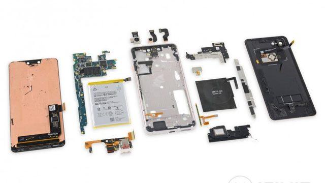 Google Pixel 3XL, Samsung ekranı kullanıyor