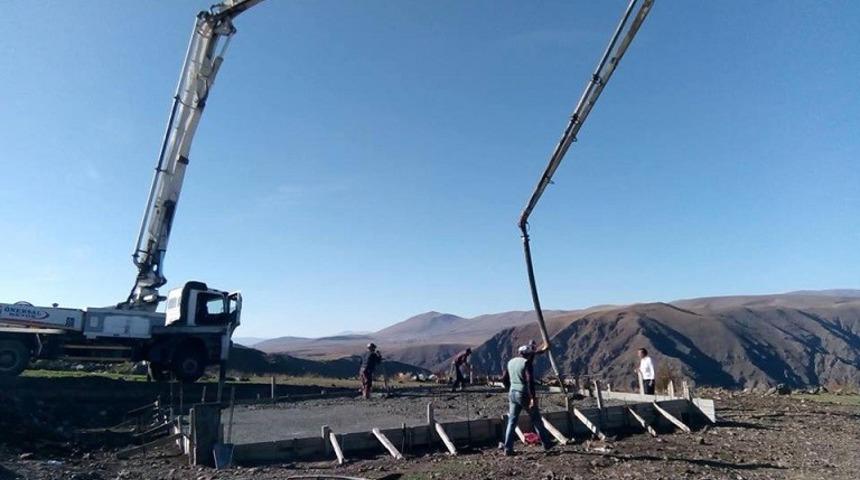 Kuzukaya k&ouml;y&uuml;nde yapılacak olan caminin temeli atıldı