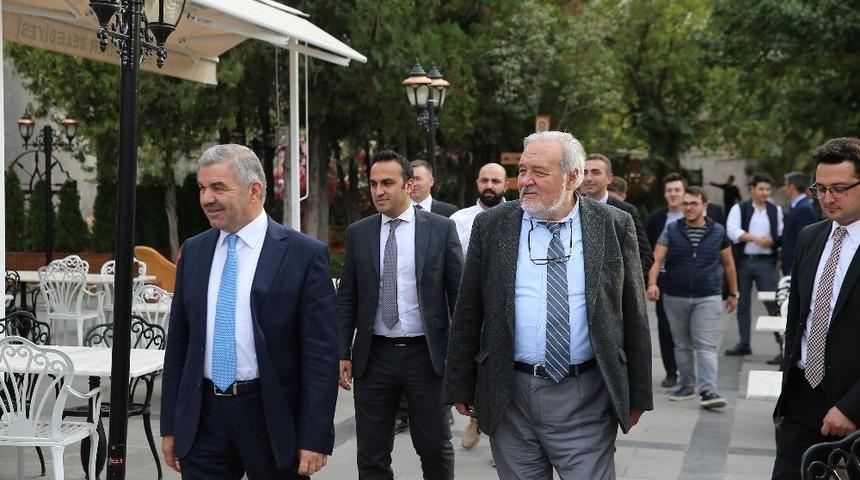 İlber Ortaylı&rsquo;nın Kayseri sevgisi