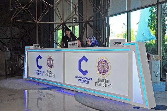 Organik Kimya Kongresinin 4.’sünü Atatürk Üniversitesi düzenledi