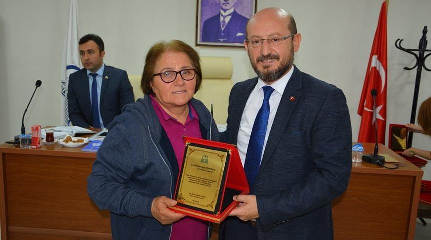 Başkan &Ouml;zcan:"Mahallelere 50 milyon lira yatırım yaptık&rdquo;
