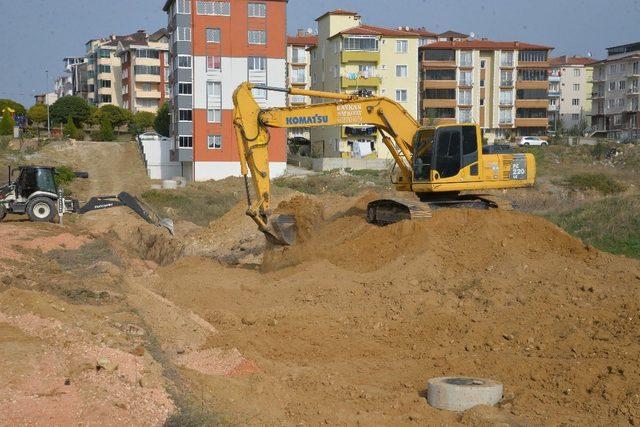 Ertuğrulgazi Mahallesinde yeni yağmur suyu hattı yapılıyor