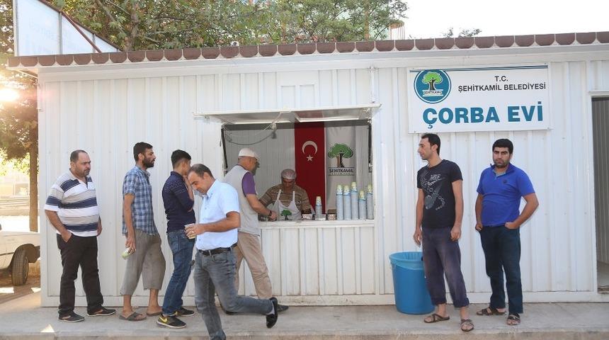 &Ccedil;orba ikramı vatandaşı memnun ediyor