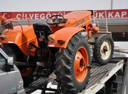 İdlib’e traktör ihraç ediliyor 