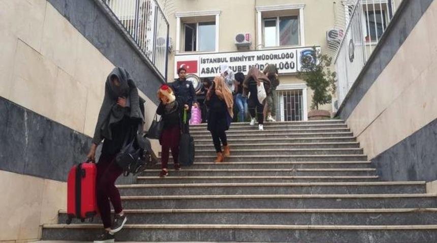 Fuhuştan kazandıkları parayla yaptığı şeyi duyan hayrete d&uuml;şt&uuml;