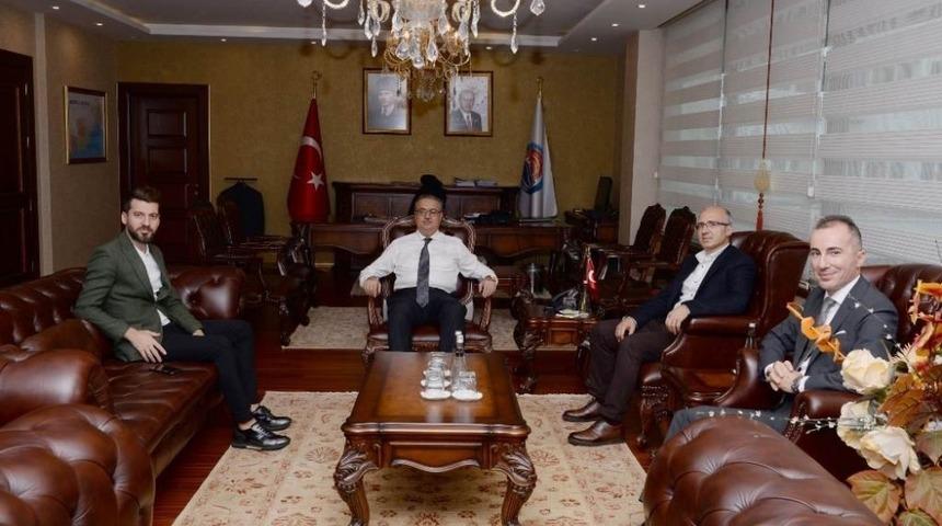 VM Medical Park Mersin Hastanesi y&ouml;netiminden, Vali Su&rsquo;ya ziyaret