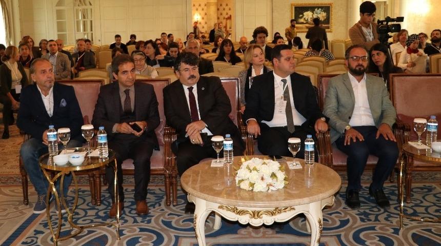 Van&rsquo;da &ldquo;Uluslararası K&uuml;lt&uuml;r, Sanat ve Toplum&rdquo; sempozyumu