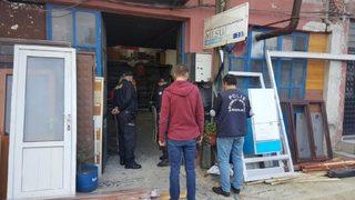 Yolda buldu iş yerine götürdü! Büyük panik