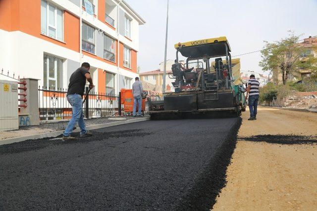 Göztepe’de yol yapım ve onarım çalışmaları