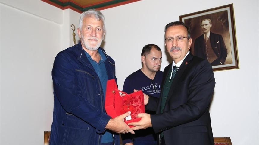 Bosna Hersek Hadzi&ccedil;i Belediye Başkanı, Se&ccedil;en&rsquo;i ziyaret etti