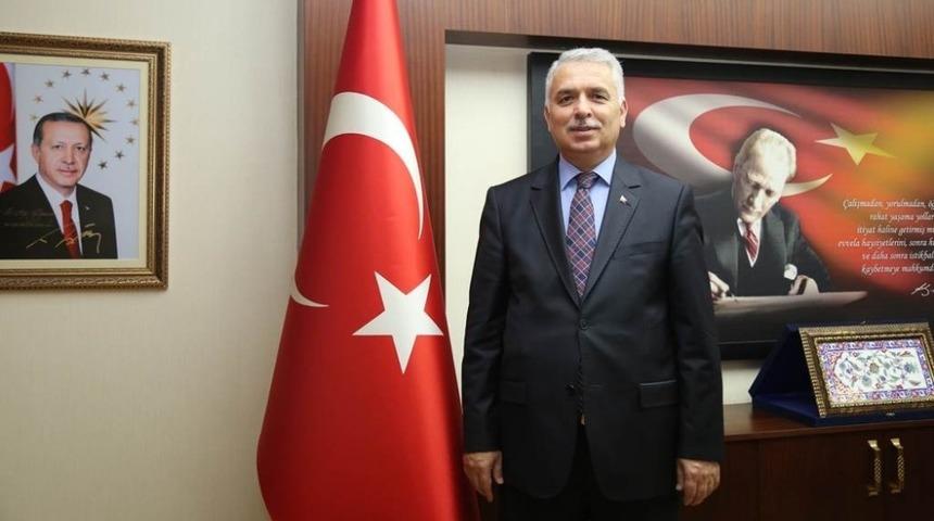 Vali Aziz Yıldırım&rsquo;dan Muhtarlar G&uuml;n&uuml; mesajı