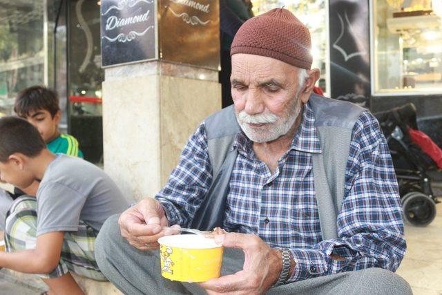 MHP’den 3 bin kişilik aşure dağıtımı