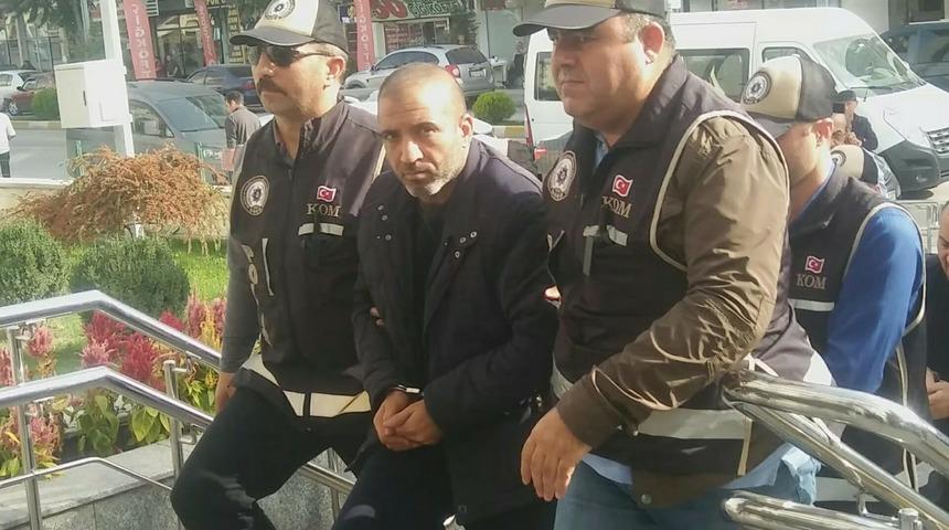 &Ccedil;orum'da tefeci operasyonu: 7 g&ouml;zaltı