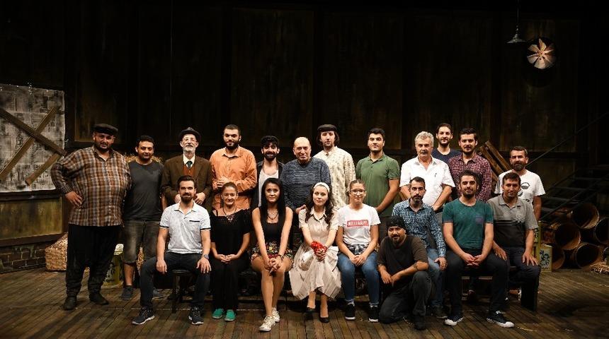 Alanya Belediye Tiyatrosu sezonun ikinci pr&ouml;miyerini yapıyor