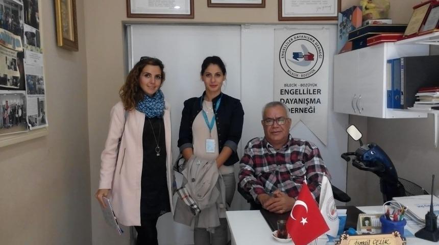 Ağır engeli bulunan &ccedil;ocukların ailelerine psikolojik destek