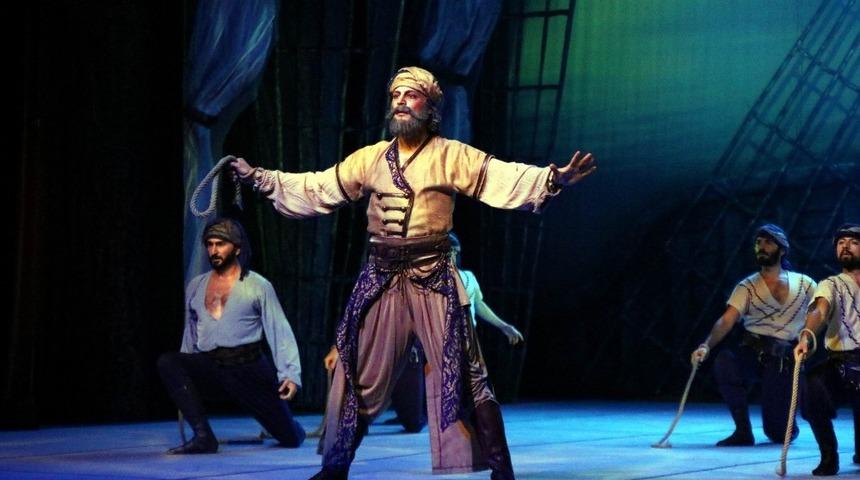 Denizlerin &ldquo;Piri&rdquo; Samsun Operasında