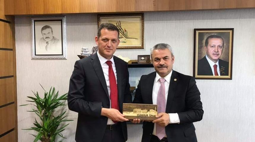 &Uuml;rkmezer, milletvekillerine projeleri hakkında bilgiler verdi